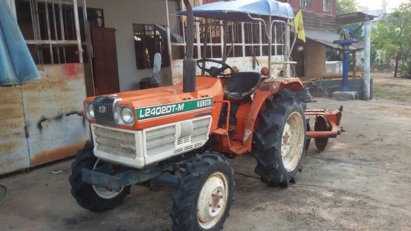 73,000 บาท รถไถ คูโบต้า 2402 DT-M. สภาพดีพร้อมใช้งาน