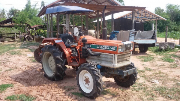 73,000 บาท รถไถ คูโบต้า 2402 DT-M. สภาพดีพร้อมใช้งาน