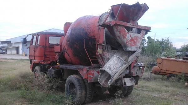 ขายรถ6ล้อโม้ปูนโม้โซ้3.5คิวจอดนานเครือง210แรงหัวต้องเจ็บ