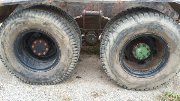 ขายรถสิบล้อHINOวางเครืองRD8วางหัวนิสันลงเล่มแล้ว2เพลา