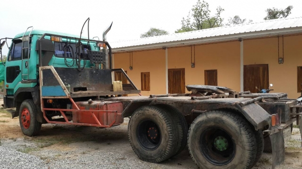 ขายรถสิบล้อHINOวางเครืองRD8วางหัวนิสันลงเล่มแล้ว2เพลา