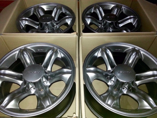 ขายล้อเล็บเหยี่ยวแท้ พร้อมฝา สีไฮเปอร์ซิลเวอร์ ขายล้อเล็บเหยี่ยวแท้ พร้อมฝา สีไฮเปอร์ซิลเวอร์