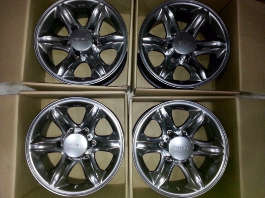 ขายล้อเล็บเหยี่ยวแท้ พร้อมฝา สีไฮเปอร์ซิลเวอร์ ขายล้อเล็บเหยี่ยวแท้ พร้อมฝา สีไฮเปอร์ซิลเวอร์