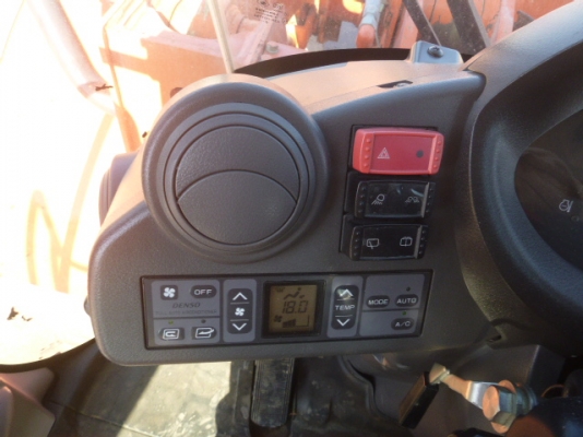 ขายรถตัก HITACHI ZW220