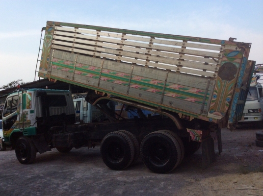 ฝากขาย .MITSUBISHI 10ล้อ ไอหลง 2เพลาดั๊ม เครื่อง 6D16 (220 แรง)โบอินเตอร์ เกียร์ฟูลเลอร์ พร้อมระบบลาก(ขาดลำโพง) ยางดี 8เส้น เครื่องดี ครัทซีสวย ขาย 780,000 บาท (ศุภากร 081-4252943)