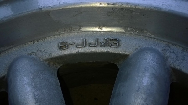 ล้อกล้วย compe Japan 13*6 4รู110