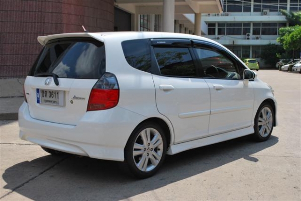 HONDA JAZZ VTEC 1.5 ปี 2007. HONDA JAZZ VTEC 1.5 ปี 2007.