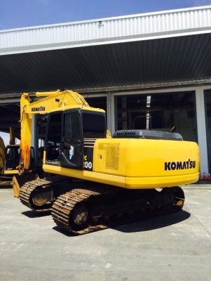 ขายดาวน์!! KOMATSU PC200-7 สภาพสวยค่ะ