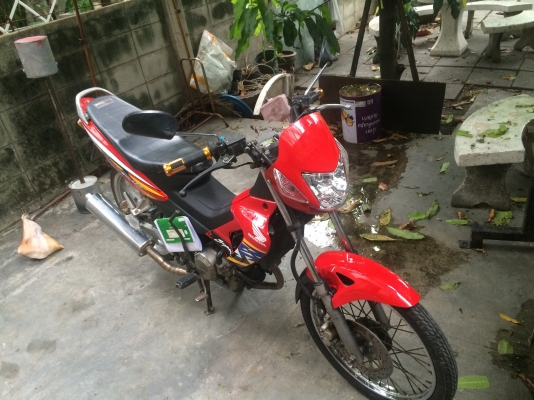 โซนิค12999สภาพสวยเงาวิ้งเครื่องเดิมเงียบ ทะเบียนเล่ม ชุดโอนครบ ตัดใจขาย12999บาทพอ