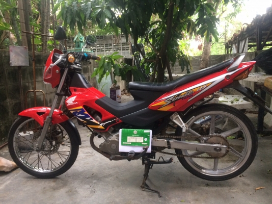 โซนิค12999สภาพสวยเงาวิ้งเครื่องเดิมเงียบ ทะเบียนเล่ม ชุดโอนครบ ตัดใจขาย12999บาทพอ