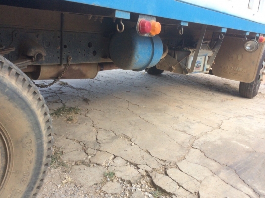 TOYOTA 6 ล้อ( เครื่อง15 B 120แรง) ช่วงล่างใหญ่ F หน้า-หลัง กะบะยาว 5เมตร พวงมาลัยพาว์เวอร์ รถใช้งานอยู่ภาษีไม่ขาด ขาย 230,000 บาท (ศุภากร 081-4252943)