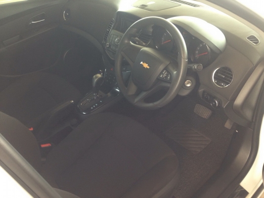 CHEVROLET CRUZE ปี 2013 มือเดียวออกห้าง รถสวย เครื่อง ช่วงล่าง สมบูรณ์ ภายในสภาพสวย สีสวย ล้อ MAX รถพร้อมช้งานทีนที จัดไฟแนนได้ ฟรีดาวน์
