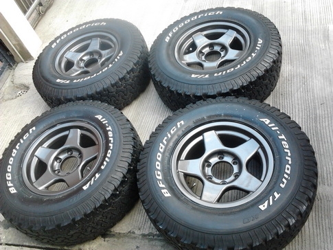 Max + BF All USA. 265/75/16 ปลายปี11 สวยๆ 1ชุด Max + BF All USA. 265/75/16 ปลายปี11 สวยๆ 1ชุด