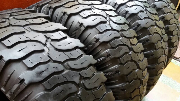 ขายยาง mud hi-end super swamper 295/75/16