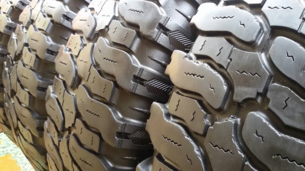 ขายยาง mud hi-end super swamper 295/75/16