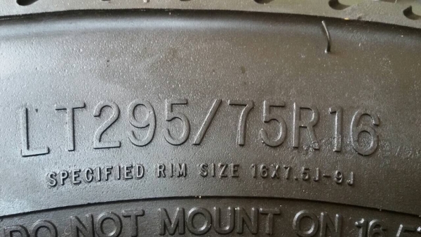 ขายยาง mud hi-end super swamper 295/75/16