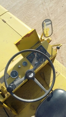 ขายรถบดยาง 7 ล้อ SAKAI รุ่น TS-30H ขายรถบดยาง 7 ล้อ SAKAI รุ่น TS-30H