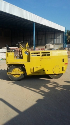 ขายรถบดยาง 7 ล้อ SAKAI รุ่น TS-30H ขายรถบดยาง 7 ล้อ SAKAI รุ่น TS-30H