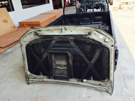 ขายฝากระโปรง Vigo แท้สีเดิม อุปกรณ์ครบ