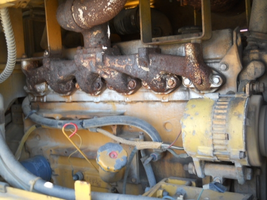 รถตักล้อยาง Komatsu WA100-1 สต็อกเราจากญ๊่ปุ่น สนใจโทร. 080-6565422 (หนิง)