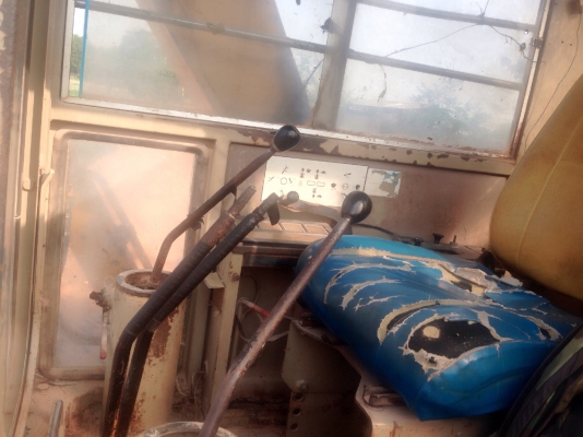 KOMATSU PC 60-3 รถบอดี้เดิมสภาพดีพร้อมทำงานได้เลยครับ เครื่องยนต์เดิมปั๊มเดิมทำงานได้ดีทำงานได้เร็ว ภายในเก๋งคอนโทรลยาว ควบคุมง่าย ภายนอกบูมอาร์มสวยมีปะเล็กน้อยครับ ช่วงล่างแน่นดี เฟลมสวยไม่มีผุ โรลเลอร์โซ่ใบแทรกสภาพดีประมาณ 50-60\% เอกสารสัญญาซื้อขาย ราคา KOMATSU PC 60-3 รถบอดี้เดิมสภาพดีพร้อมทำงานได้เลยครับ เครื่องยนต์เดิมปั๊มเดิมทำงานได้ดีทำงานได้เร็ว ภายในเก๋งคอนโทรลยาว ควบคุมง่าย ภายนอกบูมอาร์มสวยมีปะเล็กน้อยครับ ช่วงล่างแน่นดี เฟลมสวยไม่มีผุ โรลเลอร์โซ่ใบแทรกสภาพดีประมาณ 50-60\% เอกสารสัญญาซื้อขาย ราคา