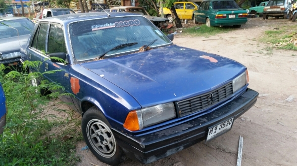 เปอร์โย 305 สีน้ำเงิน เครื่องเดิม ภายในหนังใหม่ไม่ขาด ขับได้โอน  15,000