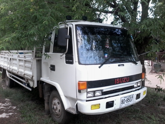 ISUZU