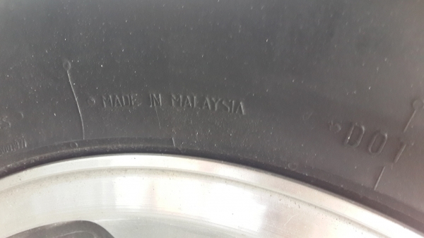 ขายยางพร้อม แม็กซ์ 15" ยาง 4x4 ขายยางพร้อม แม็กซ์ 15" ยาง 4x4