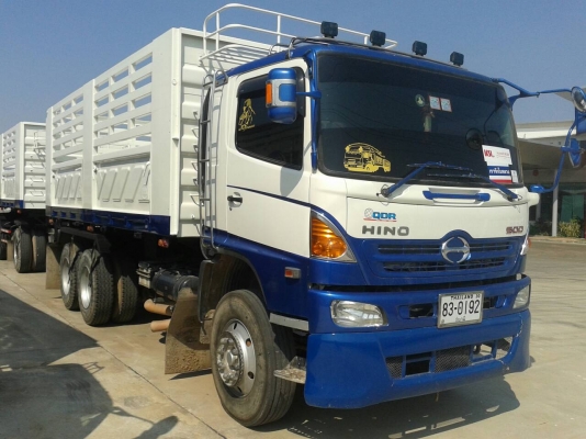 ฮีโน่  500 FM 2 P  380 แรง (ดาวน์ 450,000บาท ) ราคา 3,700,0000  บาท