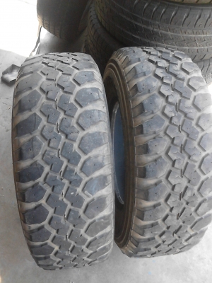 31X10.50R15  MAX XIS MUDDER BUCKSHOT  ยางไม่มีปะเลยครับ  มี 2 เส้น TEL.081-427-3941