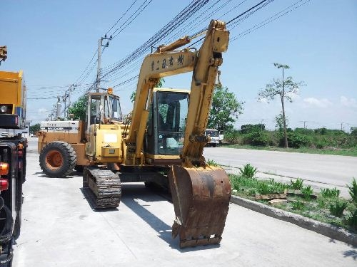PC60-7 # 54623 : รถขุด มือสอง รถนอกจากญี่ปุ่นค่ะ โทร.กุ้ง:0813062283