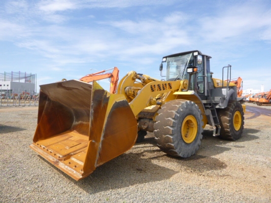 ขายรถตัก TCM ZW310A