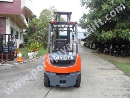 จำหน่ายรถ Forklift TOYOTA 52-8FD25