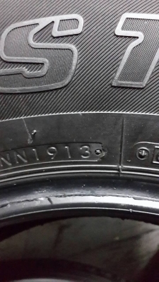 ยางบริสโตน 265/70/16 สภาพสวยๆ ยางบริสโตน 265/70/16 สภาพสวยๆ