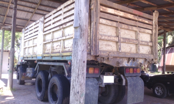 MITSUBISHI FN 527 TD 4613 195 แรงม้า ปี 39