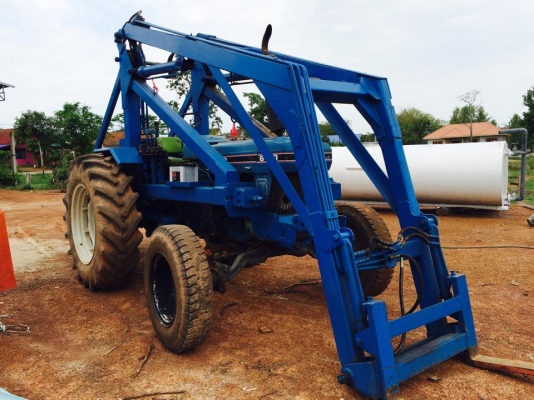 ขายรถไถคีบอ้อย FORD 6610 เซื่ยลาย พร้อมงา และชุดล้อหน้า