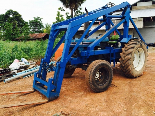 ขายรถไถคีบอ้อย FORD 6610 เซื่ยลาย พร้อมงา และชุดล้อหน้า