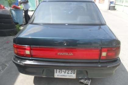 รถมาสด้า 323 1.3 สีเขียว ติดแก๊สลงเล่มแล้ว พร้อมใช้