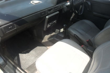 รถมาสด้า 323 1.3 สีเขียว ติดแก๊สลงเล่มแล้ว พร้อมใช้