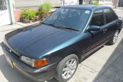 รถมาสด้า 323 1.3 สีเขียว ติดแก๊สลงเล่มแล้ว พร้อมใช้