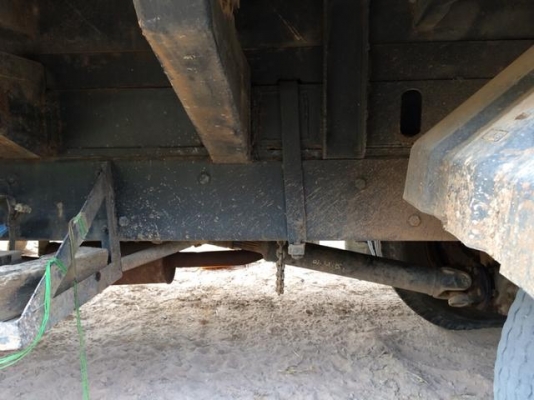 ดั้มพ์  เพลาเดียว พวงมาลัยเพาเวอร์ เบรคทิฟฟี่ เครื่อง HO7 C  185 แรง  ราคา  315,000 บาท