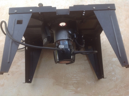 ขายโต๊ะพร้อมเร้าเตอร์ Vintage Craftsman Router เก่าเก็บใช้งานมาน้อยโต๊ะเป็นอลูมิเนียมหนาๆ หนักๆ