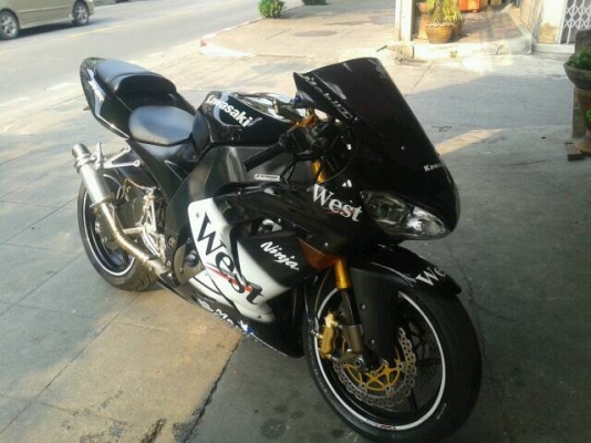 ธารนนทบุรี // ขาย KAWASAKI ZX10 ปี 2005 ของแต่งเต็มๆแน่นๆครับ สภาพสวยๆ ระบบเครื่องระบบไฟสมบูรณ์ทุกจุด ราคา 159,000 บาท เอกสารอินวอยท์+สรรพสามิตแท้ๆ