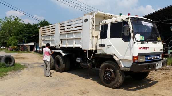 ขายรถบรรทุกสิบล้อmitsubishi FN527M- TD-5635