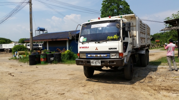 ขายรถบรรทุกสิบล้อmitsubishi FN527M- TD-5635