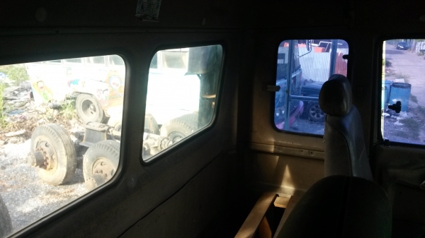 ขายรถ10ล้อ KT925 เพลาเดียว ทะเบียนไม่ขาดพร้อมขับเอาไปทำเทเลอร์ได้เลย เครื่องเกียร์ดีครับEH700 แซสซีสวยยิงทรายแล้ว มีเล่มทะเบียนแต่ไม่มีชุดโอนเจ้าของเก่าเสียชีวิต แต่ต่อภาษีได้ตลอดครับ ขายถูก 270000 บาทเท่านั้น