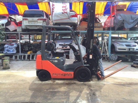 ขายฟอร์คลิฟต์ TOYOTA 02-8FD15  ,ดีเซล ,เสาสูง 4.5. เมตร, ฮิ้งฟอร์ค งาปรับคว่ำ - หงาย , ใช้งานมา 3000 ช.ม      ( SPECS JAPAN )   นำเข้าจากญี่ปุ่น  ไม่เคยใช้งานในเมืองไทย