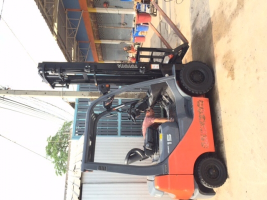 ขายฟอร์คลิฟต์ TOYOTA 02-8FD15  ,ดีเซล ,เสาสูง 4.5. เมตร, ฮิ้งฟอร์ค งาปรับคว่ำ - หงาย , ใช้งานมา 3000 ช.ม      ( SPECS JAPAN )   นำเข้าจากญี่ปุ่น  ไม่เคยใช้งานในเมืองไทย