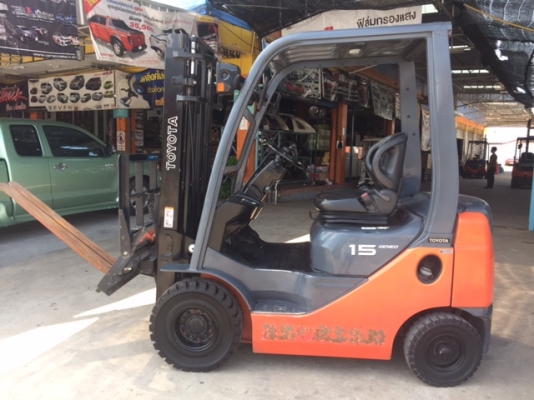 ขายฟอร์คลิฟต์ TOYOTA 02-8FD15  ,ดีเซล ,เสาสูง 4.5. เมตร, ฮิ้งฟอร์ค งาปรับคว่ำ - หงาย , ใช้งานมา 3000 ช.ม      ( SPECS JAPAN )   นำเข้าจากญี่ปุ่น  ไม่เคยใช้งานในเมืองไทย