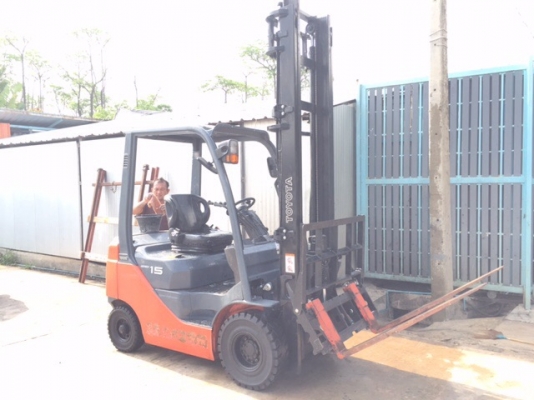 ขายฟอร์คลิฟต์ TOYOTA 02-8FD15  ,ดีเซล ,เสาสูง 4.5. เมตร, ฮิ้งฟอร์ค งาปรับคว่ำ - หงาย , ใช้งานมา 3000 ช.ม      ( SPECS JAPAN )   นำเข้าจากญี่ปุ่น  ไม่เคยใช้งานในเมืองไทย